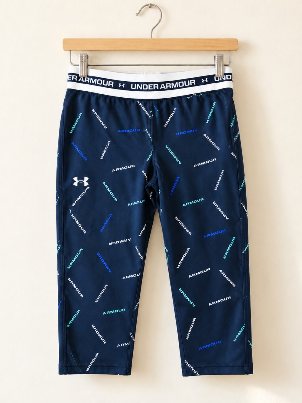 under armour youth XL capris/cropped leggings - tag still on